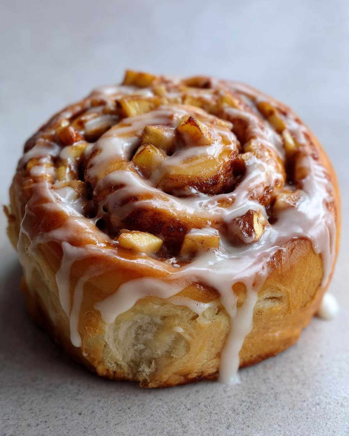 Apple Cinnamon Rolls - detail 2