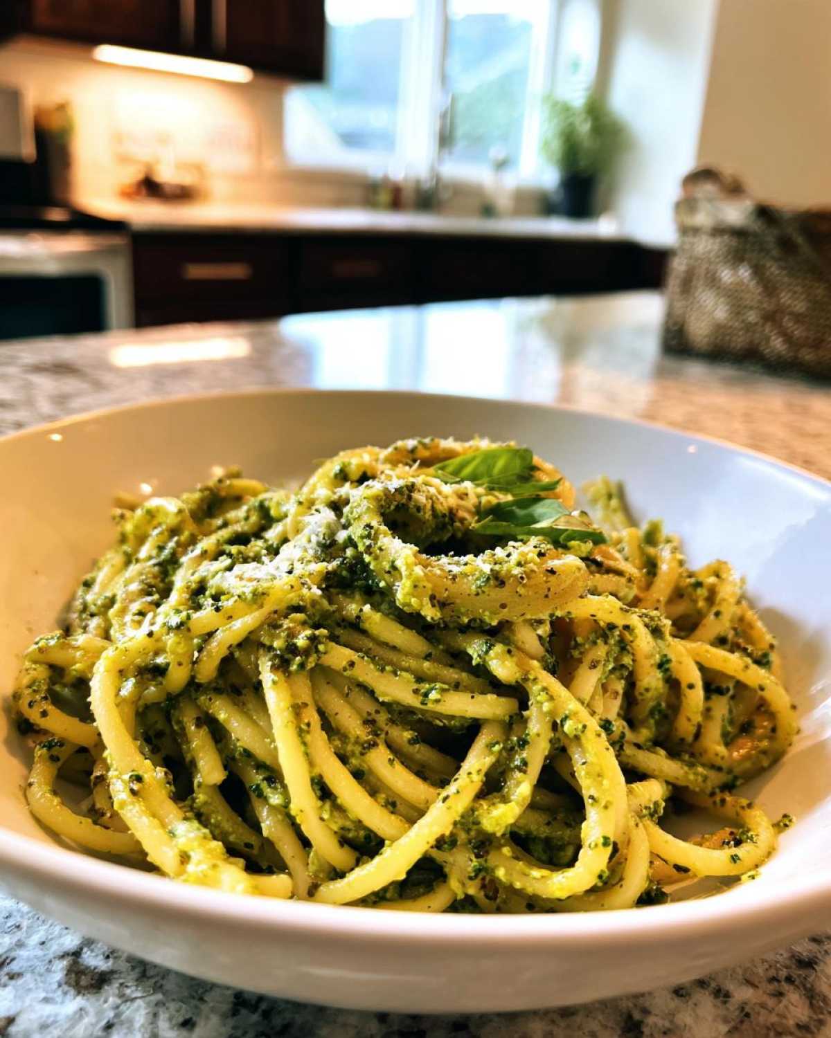 Avocado Pesto Pasta - detail 2