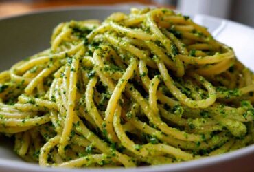 Avocado Pesto Pasta