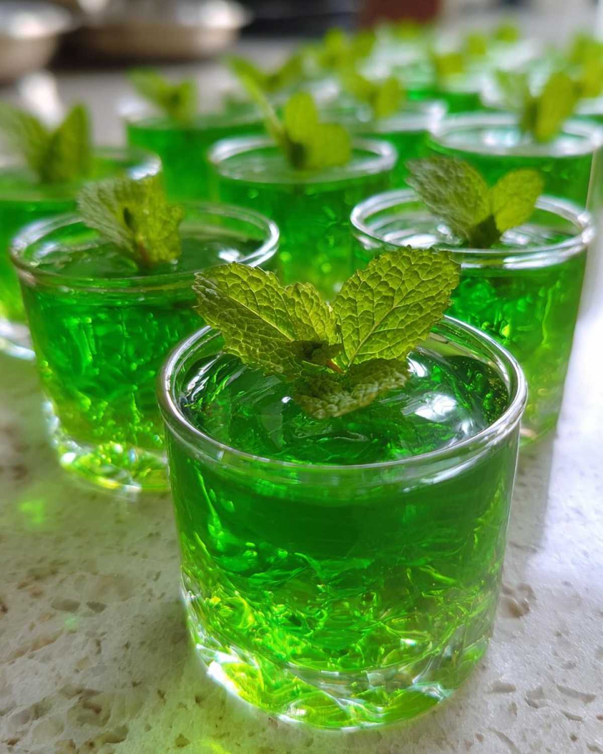 Mint Julep Jello Shots - detail 1
