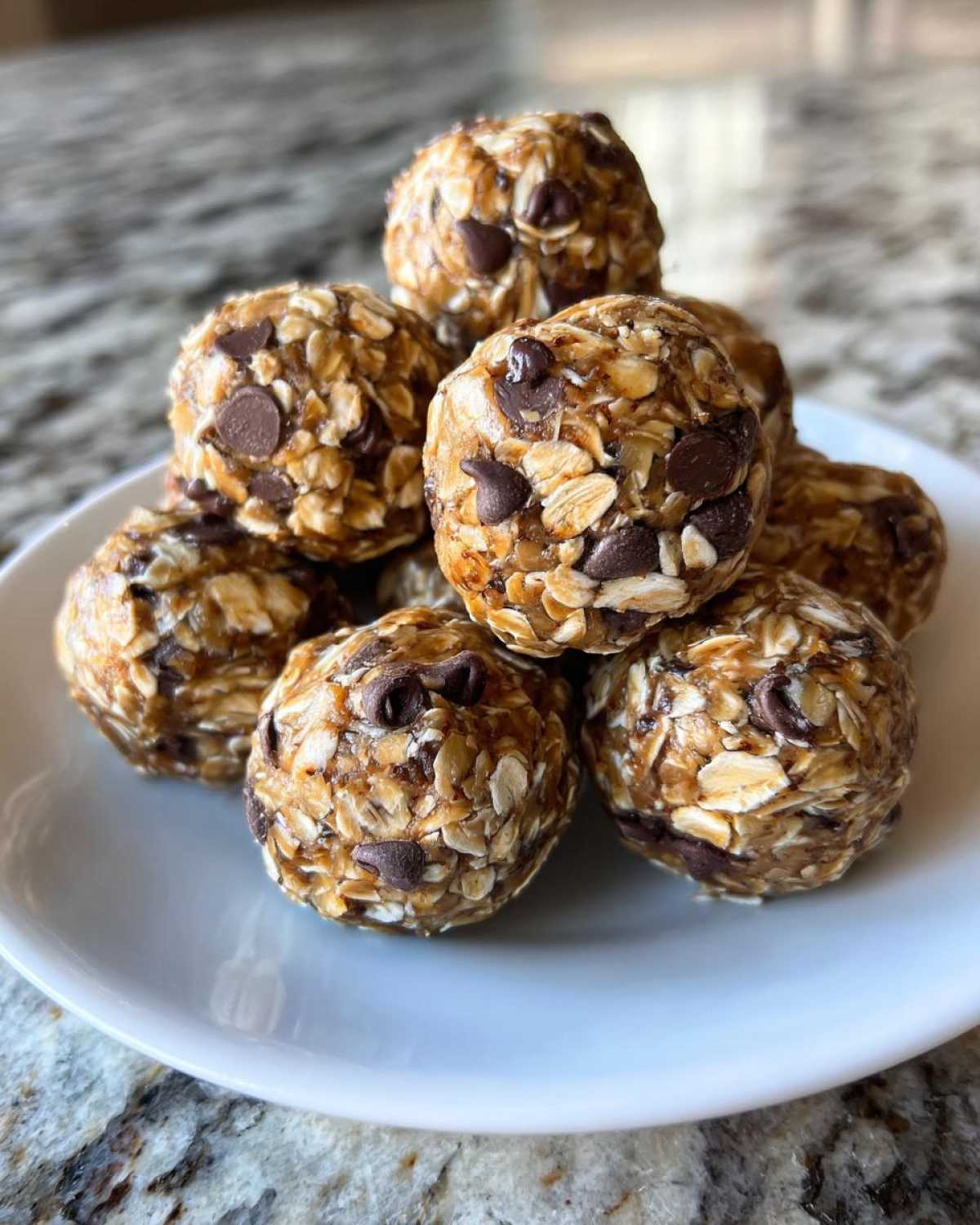 Oatmeal Chocolate Chip Energy Bites - detail 1