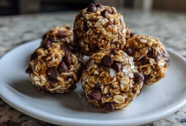 Oatmeal Chocolate Chip Energy Bites