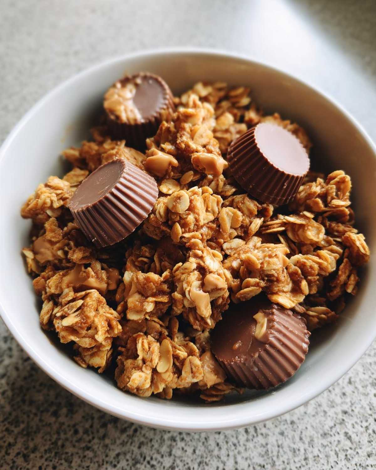 Peanut Butter Cup Granola - detail 3