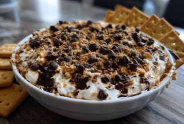 S’mores Cheesecake Dip