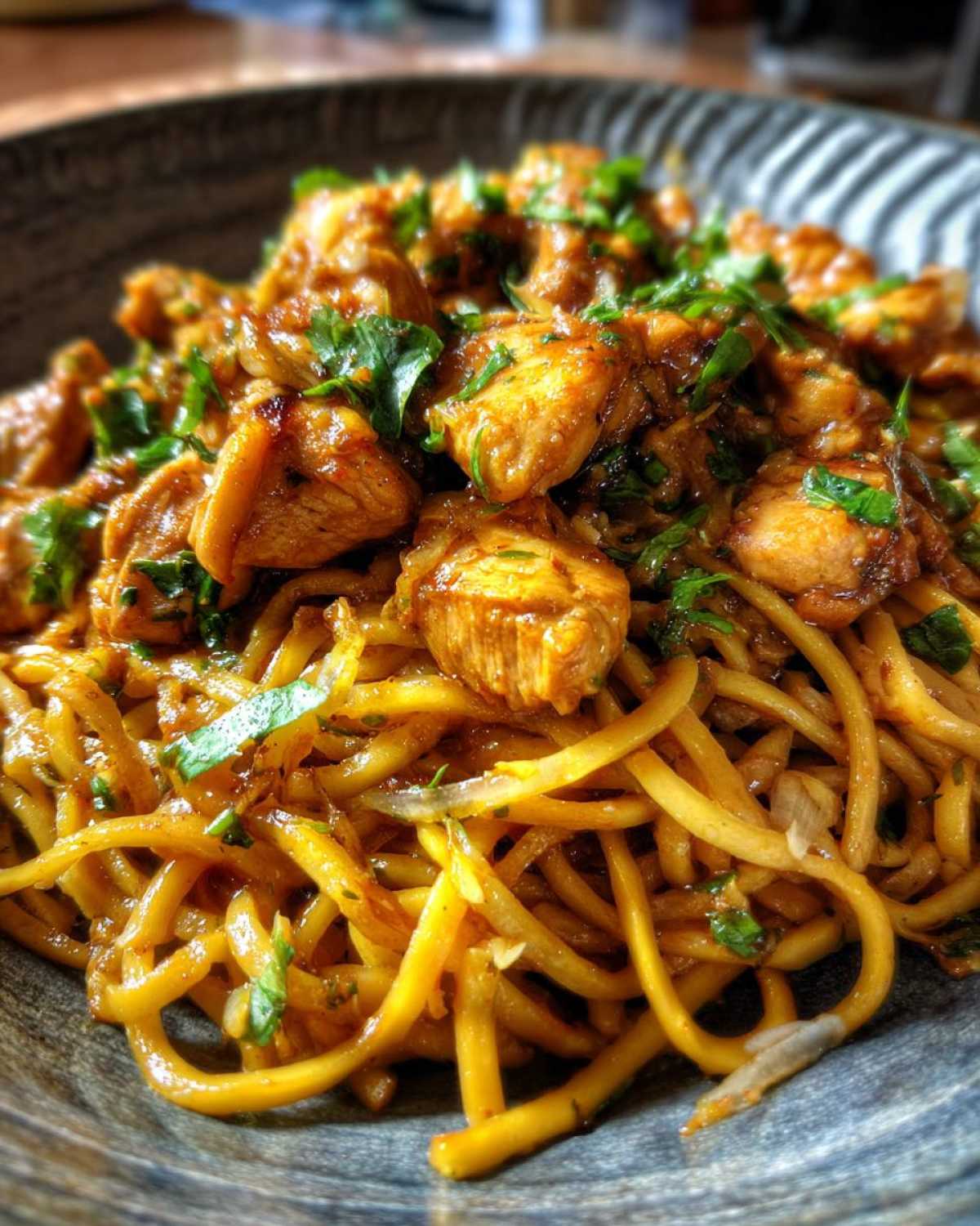 Thai Peanut Chicken Noodles - detail 3