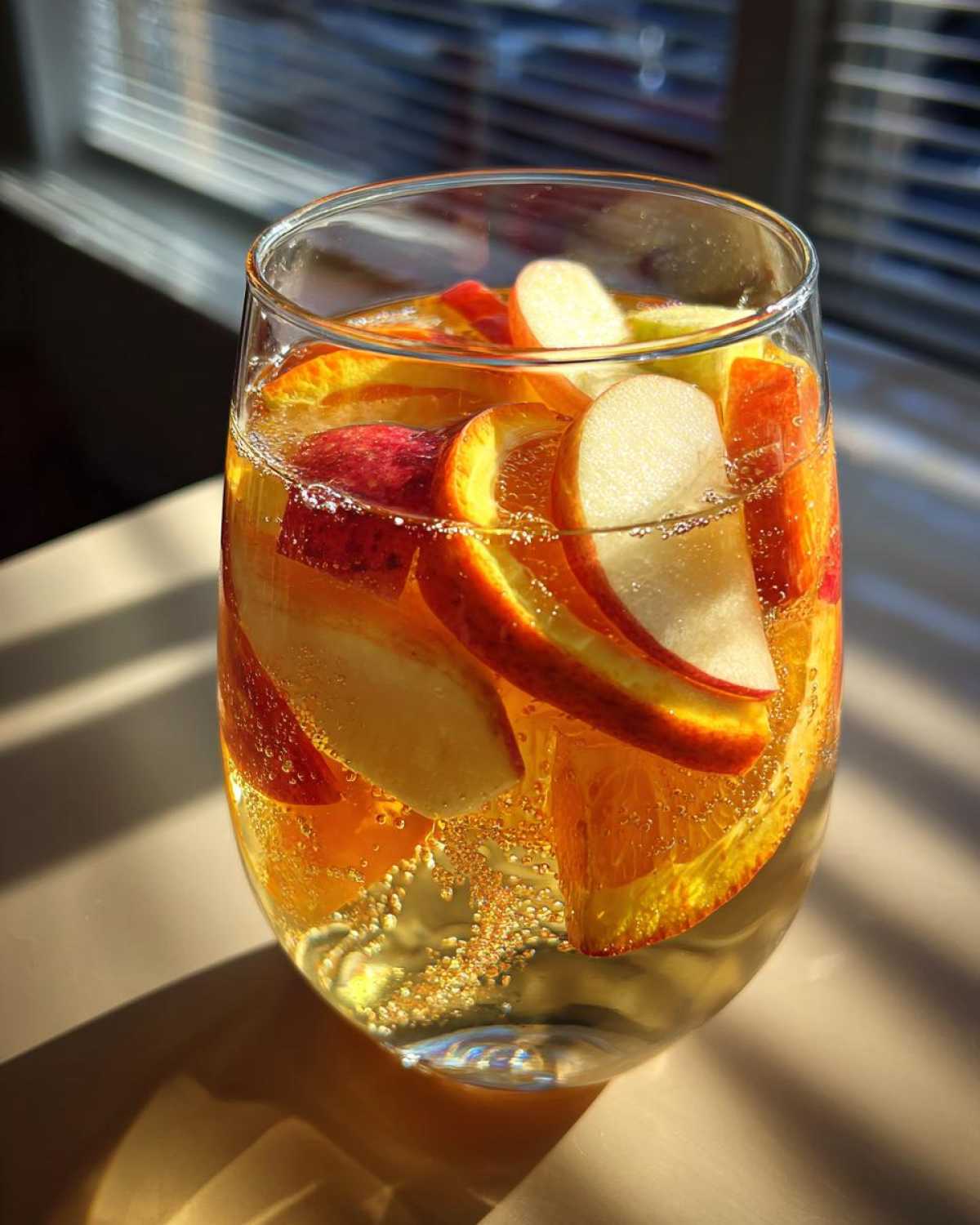 Apple Cider Sangria (Autumn Party Cocktail) - detail 2