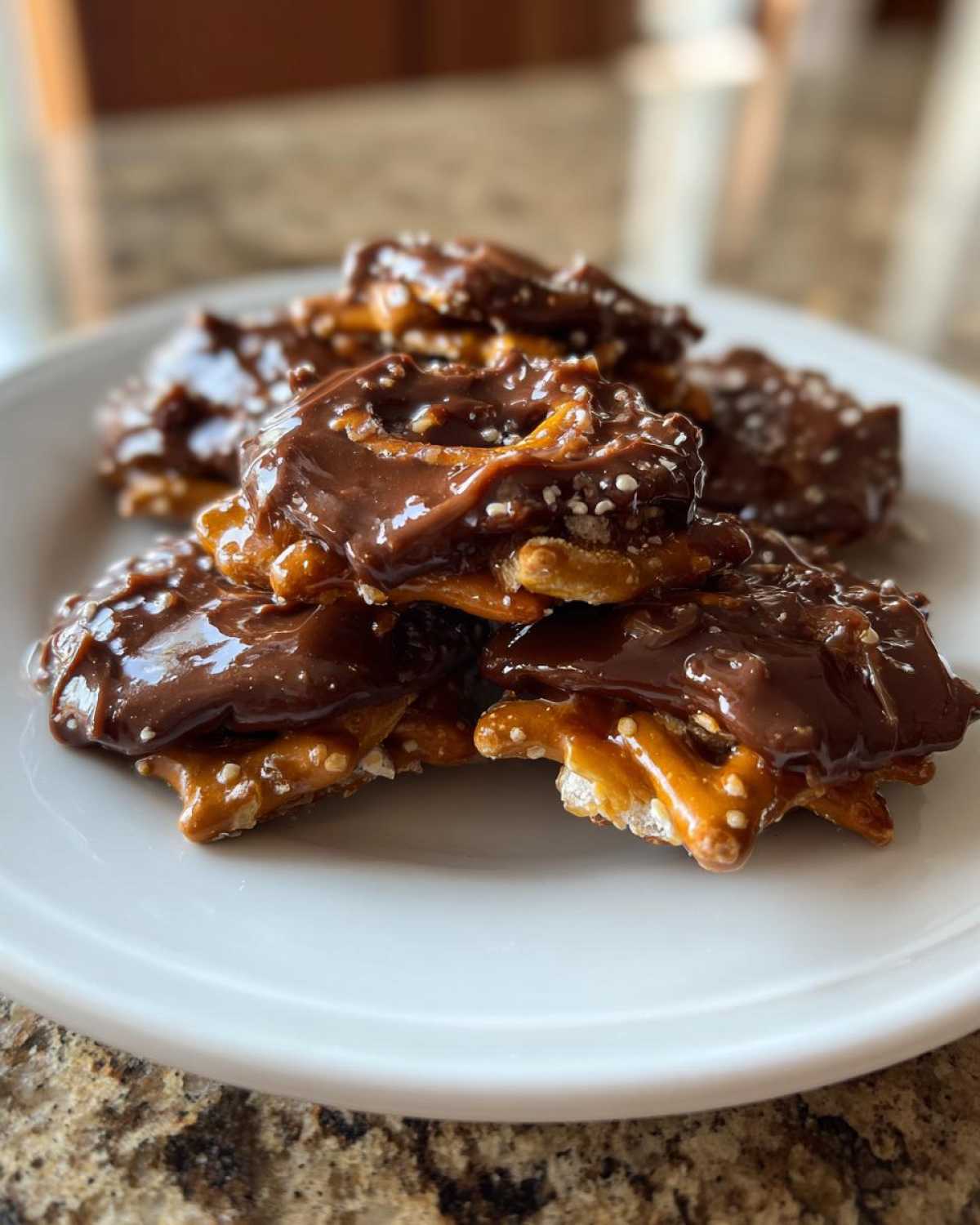 Chocolate Caramel Pretzel Turtles (Easy 3-Ingredient Candy) - detail 3