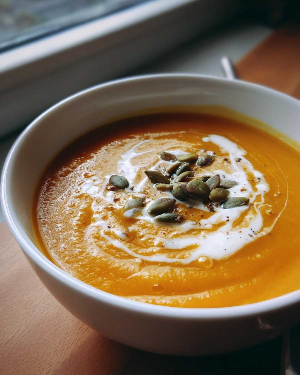 Roasted Butternut Squash Soup (Cozy Autumn Comfort) - detail 1