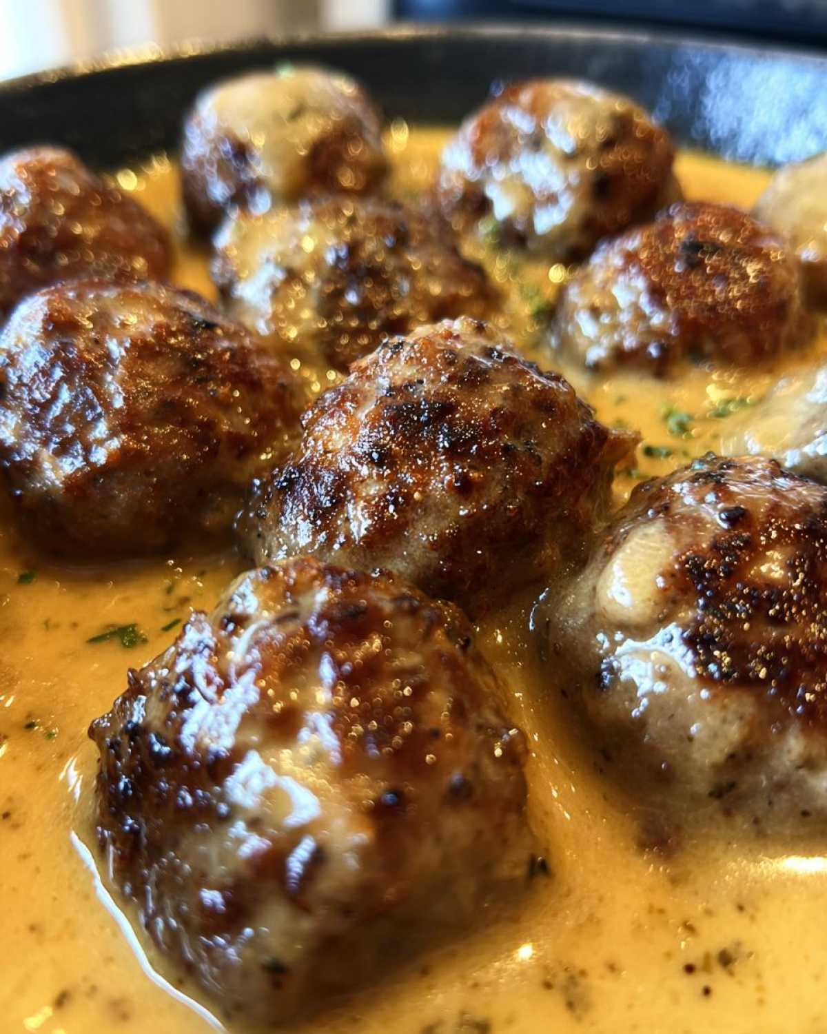 Swedish Meatballs (IKEA Copycat with Creamy Gravy) - detail 3