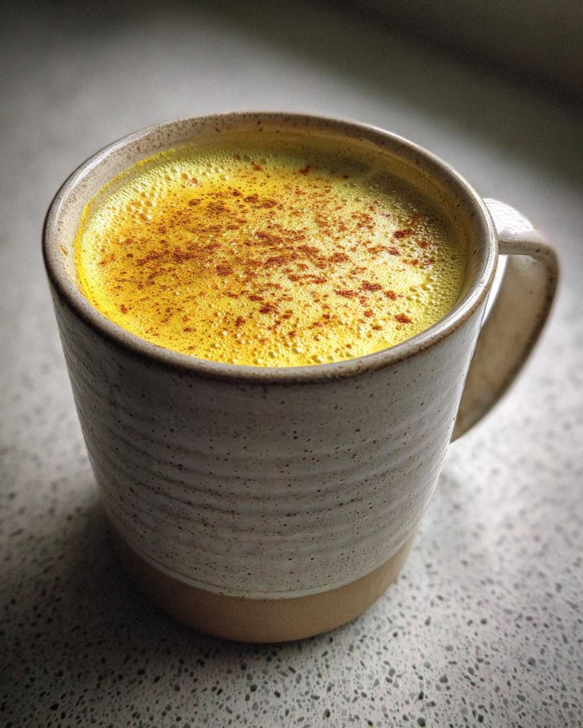Turmeric Golden Milk Latte (Anti-Inflammatory Nightcap) - detail 2