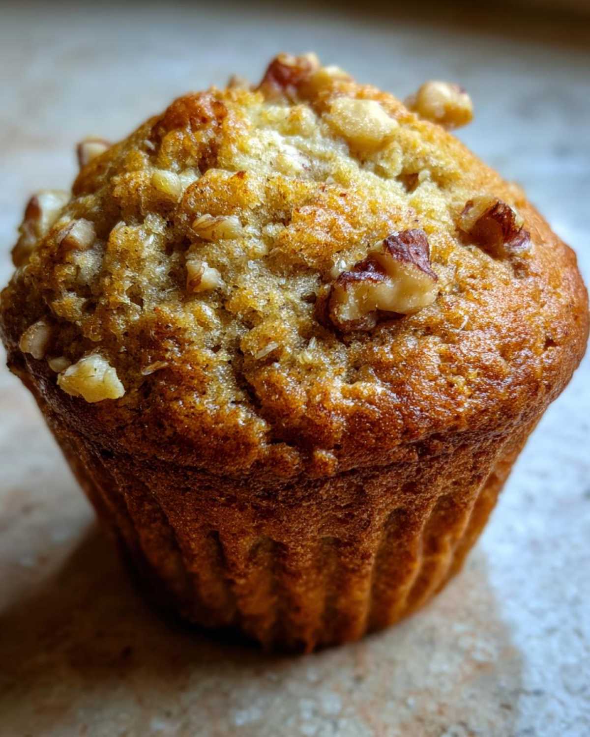 Banana walnut muffins - detail 3