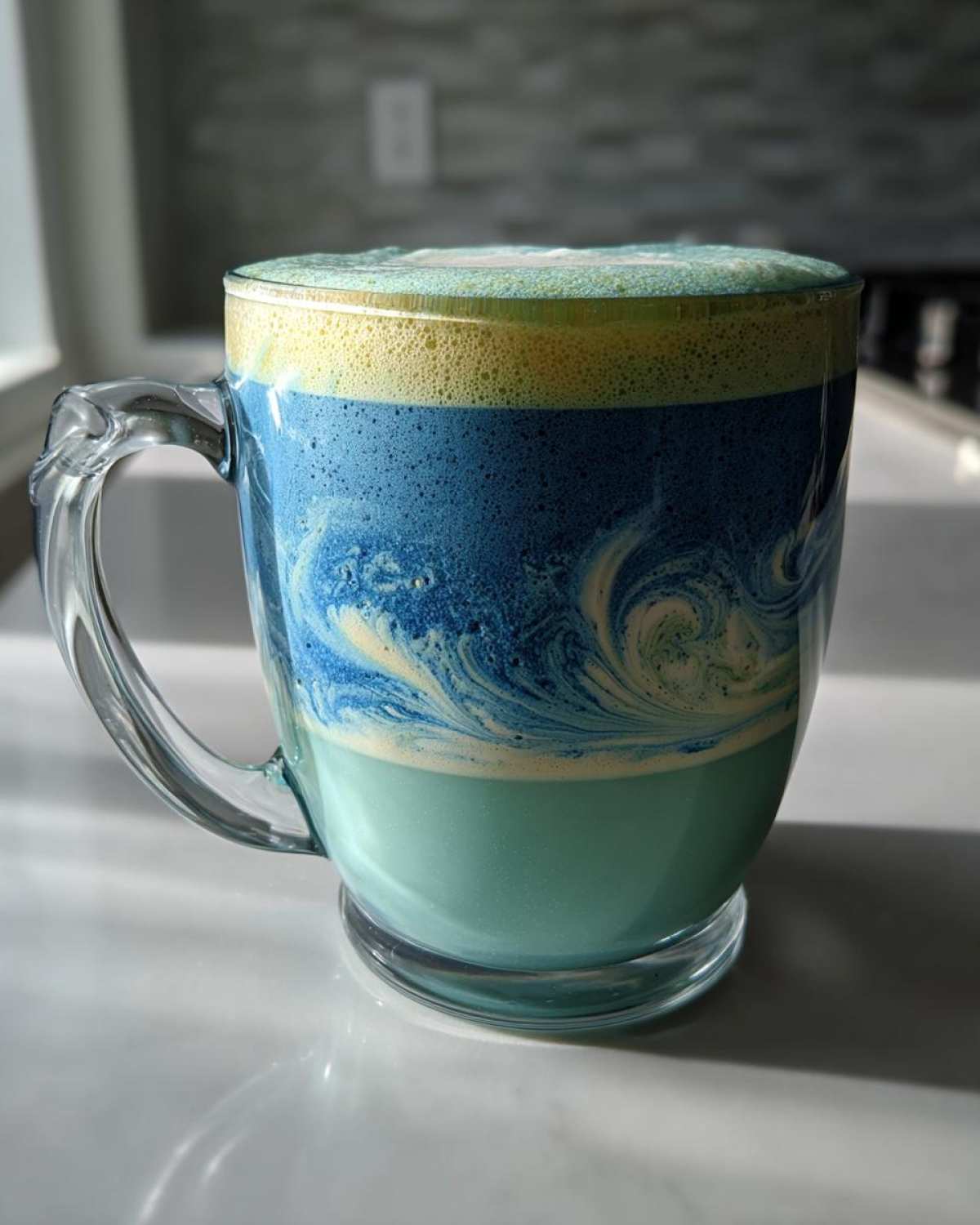 Blue Spirulina Matcha Latte - detail 3