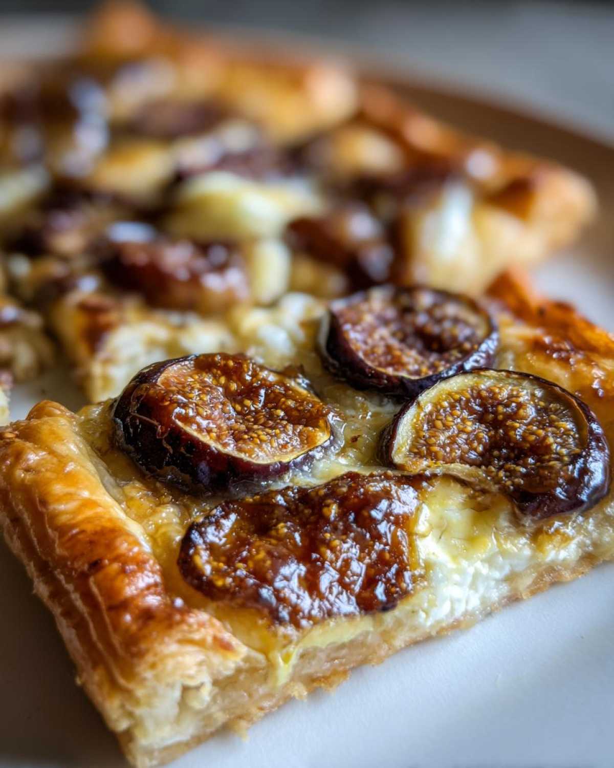 Caramelized Fig and Brie Tart - detail 1