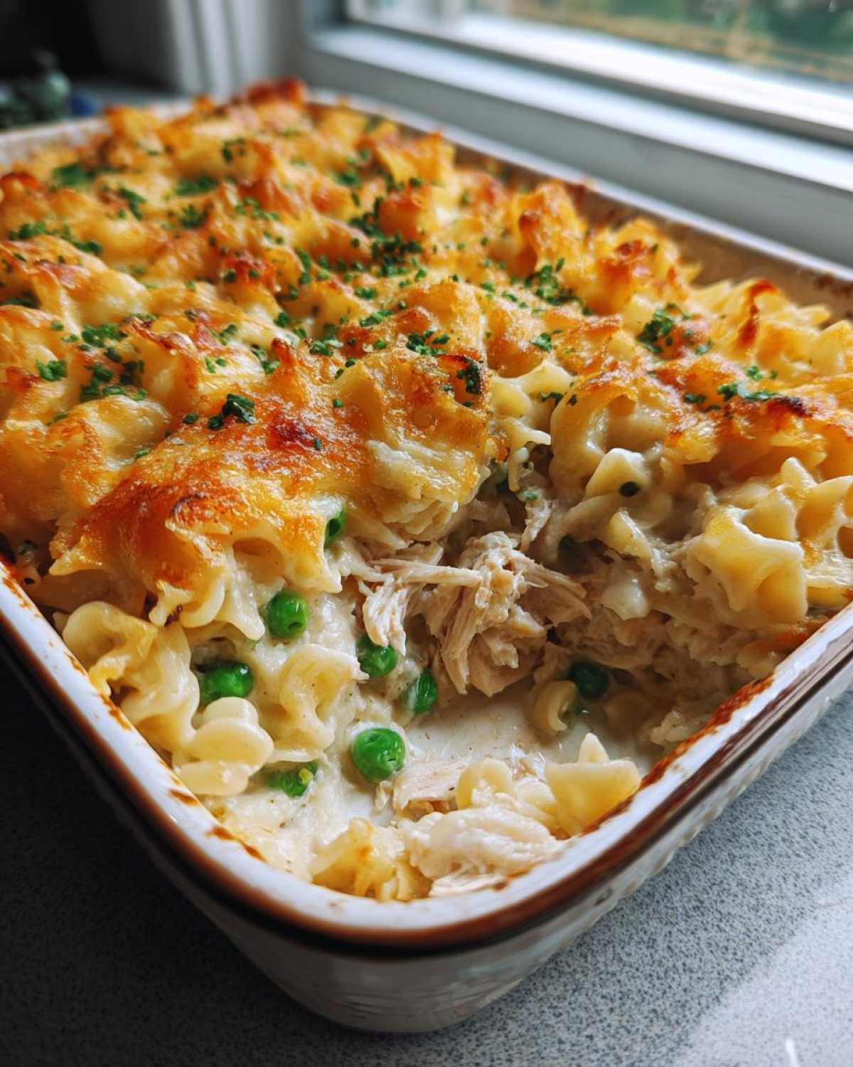 Cheesy tuna noodle casserole - detail 1