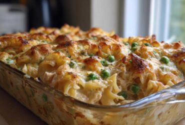 Cheesy tuna noodle casserole