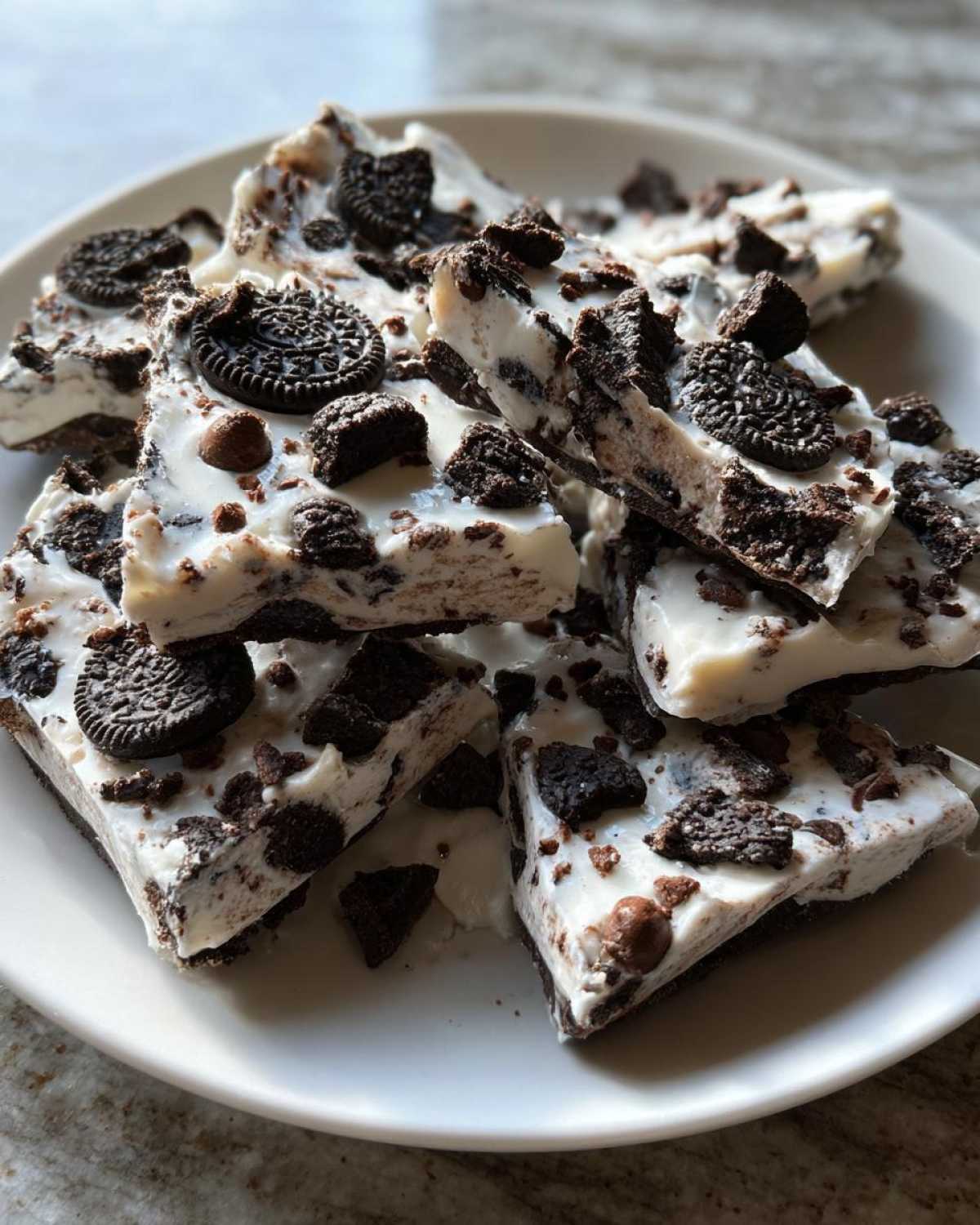 Cookies and Cream Yogurt Bark - detail 1