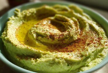 Creamy Avocado Hummus Dip