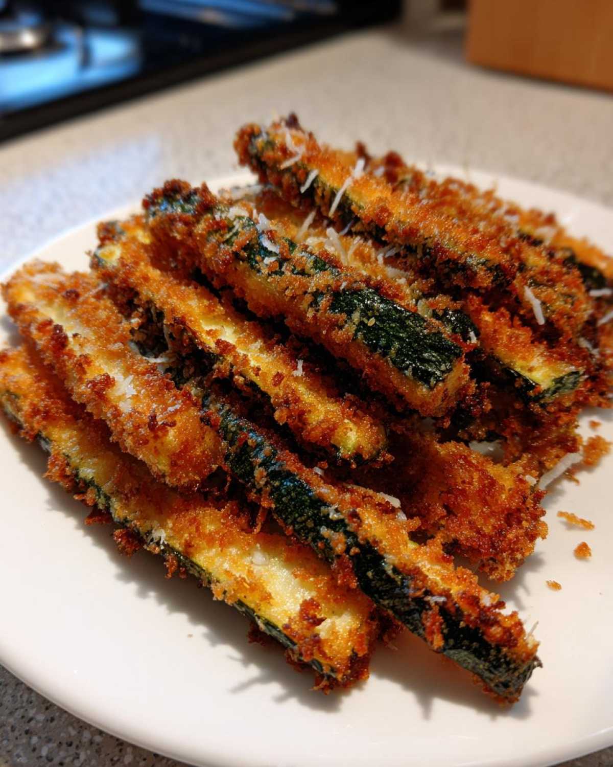 Crispy Parmesan Zucchini Fries - detail 3