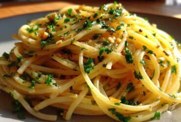 Easy Pasta Aglio e Olio