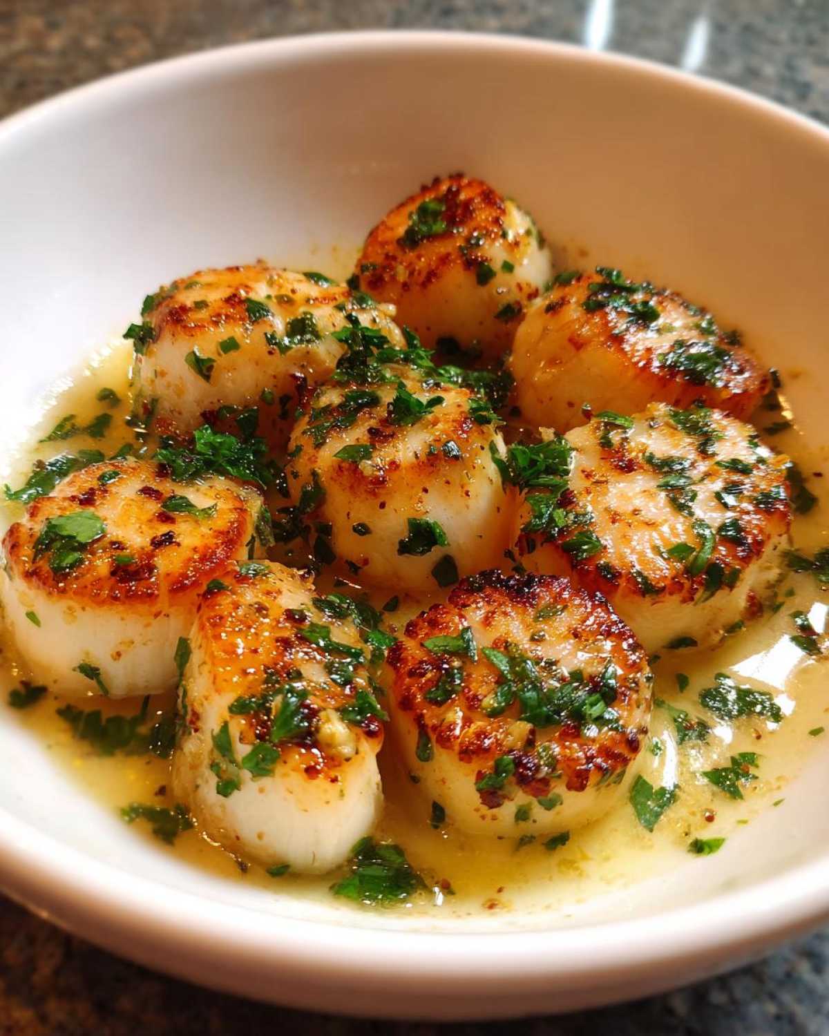 Garlic Lemon Butter Scallops - detail 3
