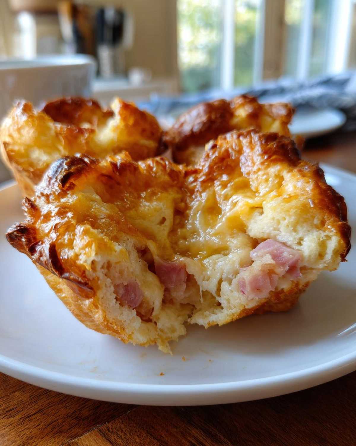 Glazed Ham and Cheddar Popovers - detail 4