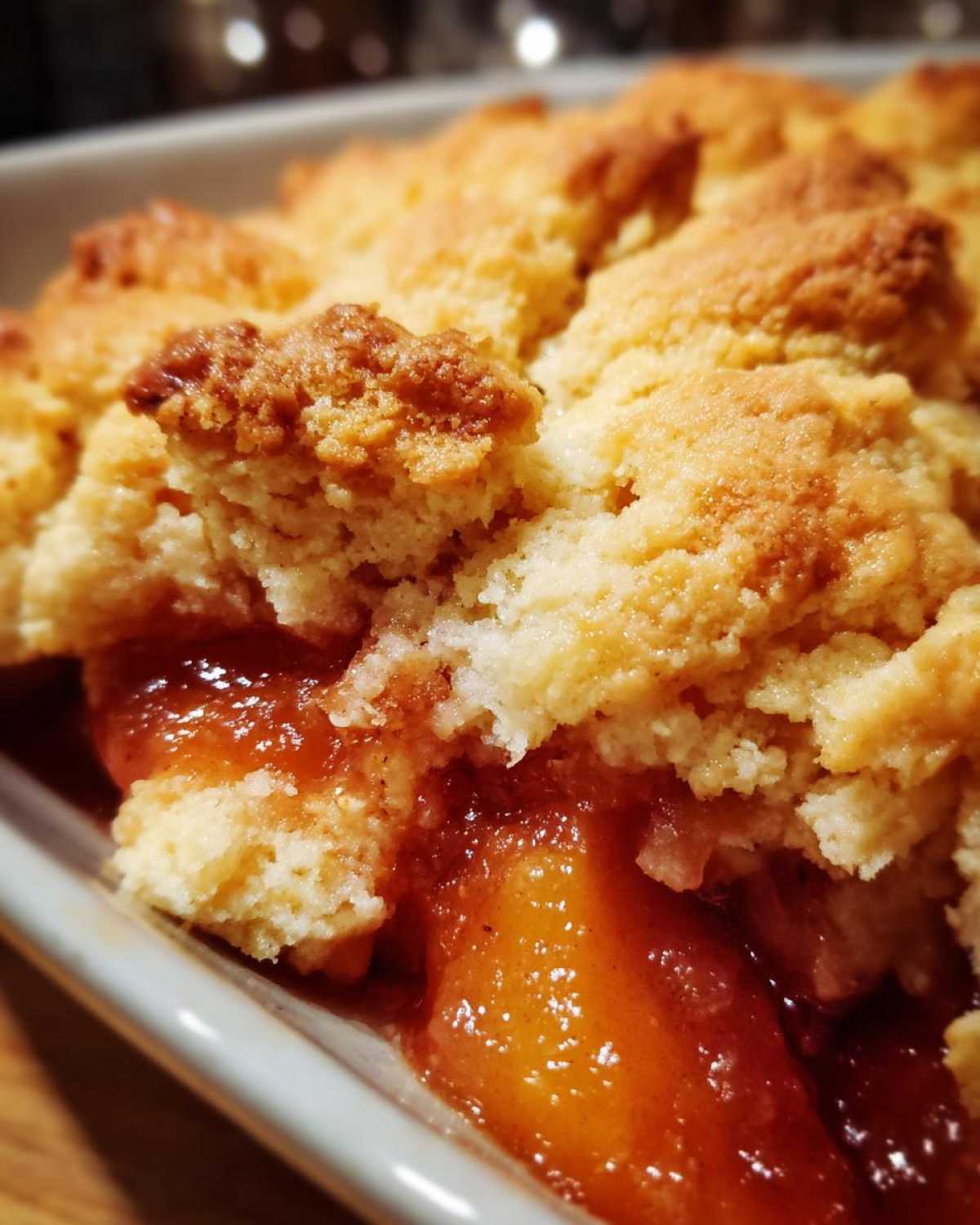 Homemade Peach Cobbler (with Fresh Peaches) - detail 1