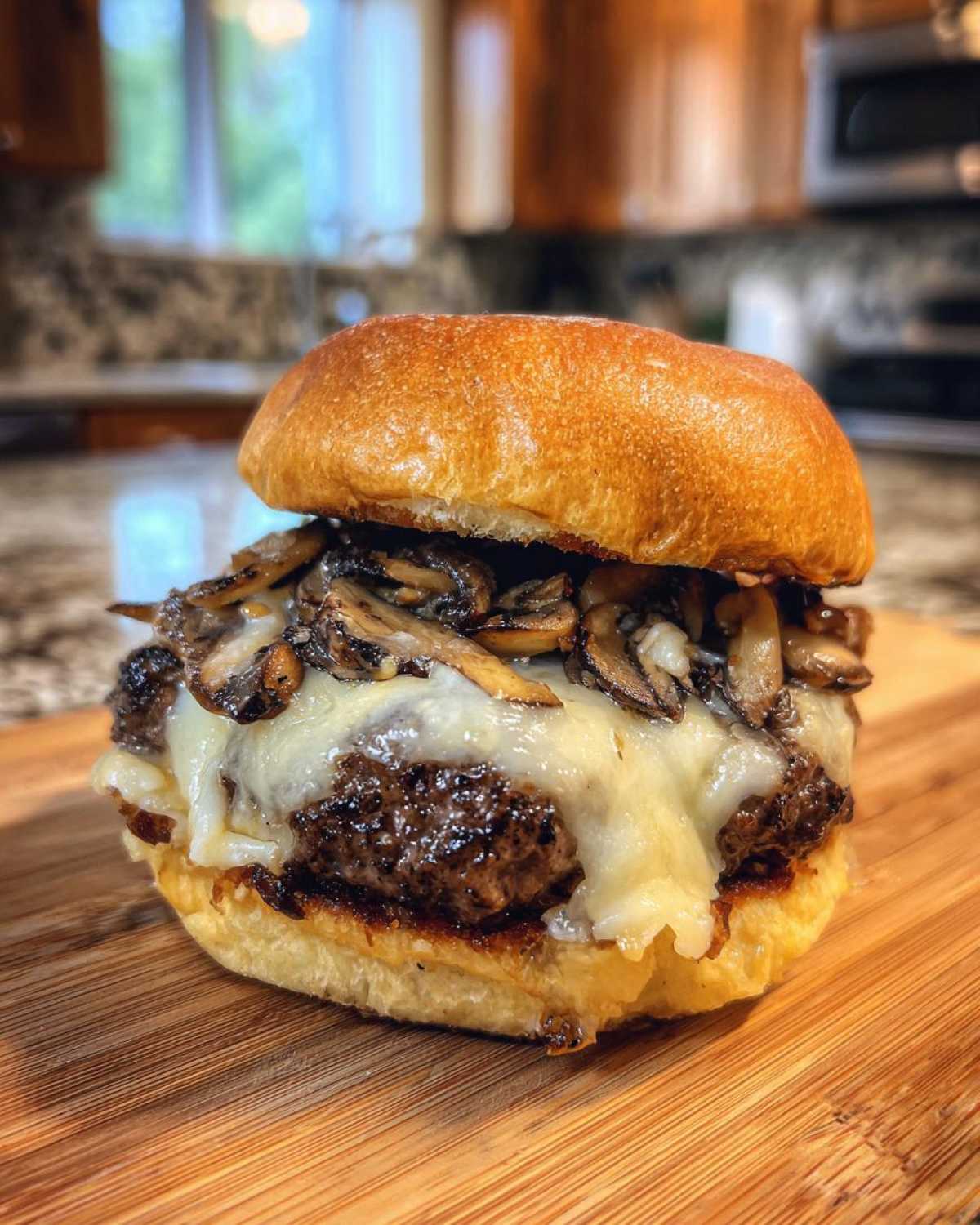 Mushroom and Swiss Beef Burgers - detail 3