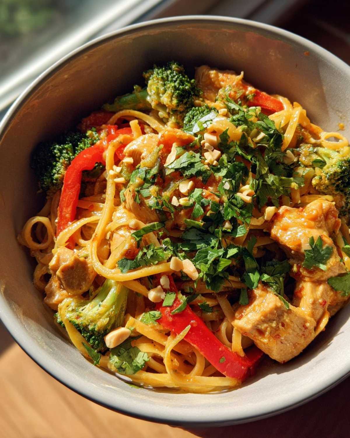 Peanut Noodle Chicken Bowls - detail 1