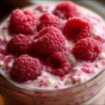 Raspberry Chia Overnight Oats with Almond Milk