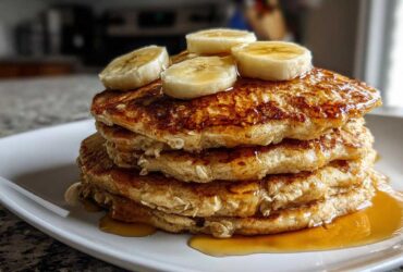 Two-Ingredient Banana Oat Pancakes