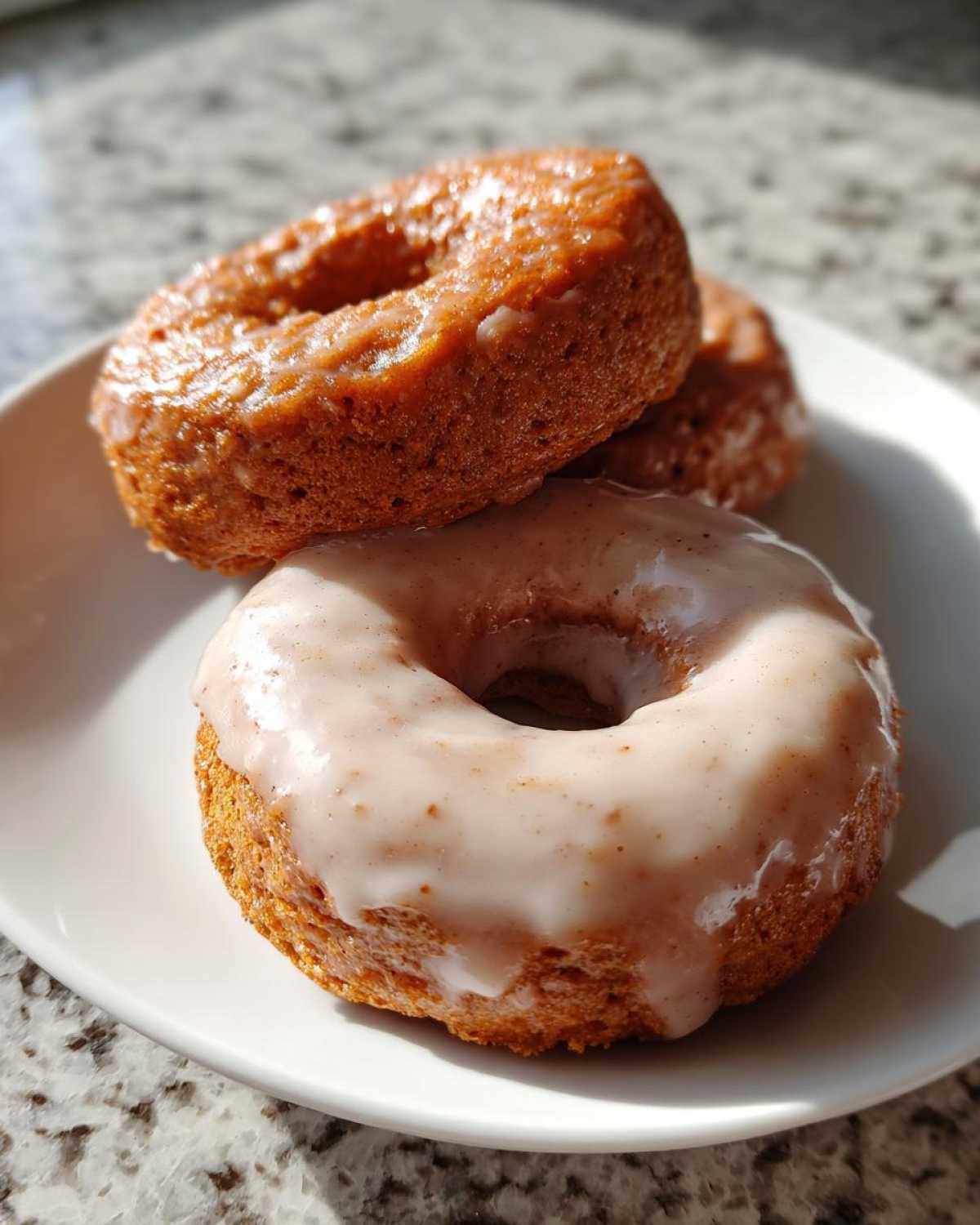 Vegan Pumpkin Spice Donuts - detail 4