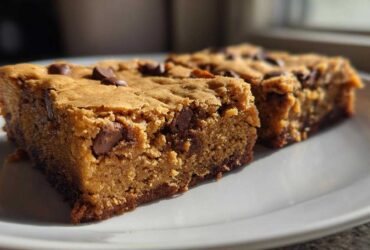 Brownie Batter Blondies