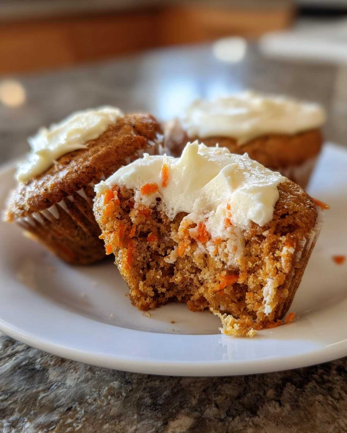 Carrot Cake Muffins with Cream Cheese Filling - detail 1