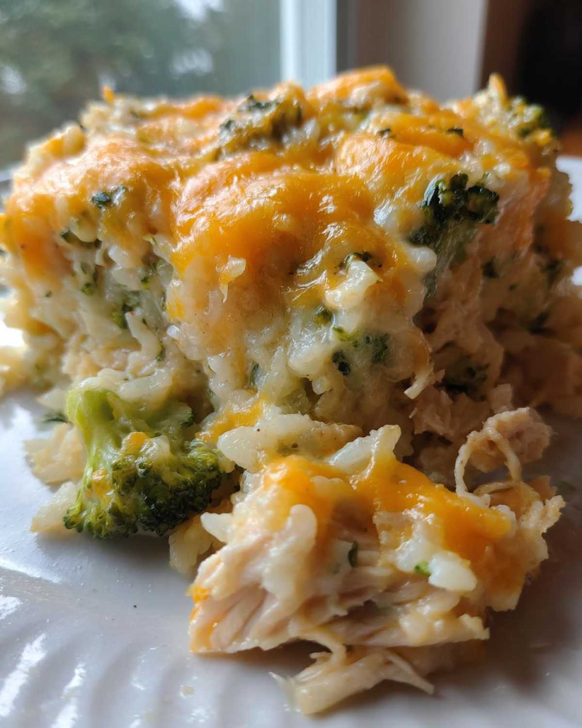 Cheesy Chicken Broccoli Rice Bake - detail 3