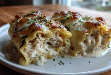 Chicken Alfredo Lasagna Roll-Ups