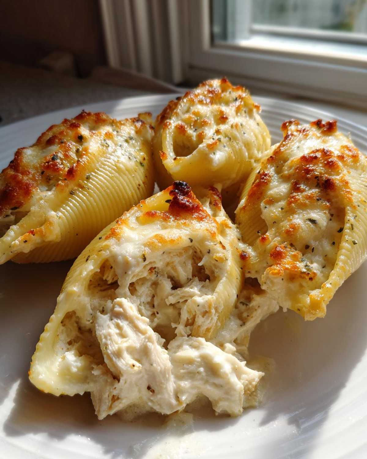 Chicken Alfredo Stuffed Shells - detail 4