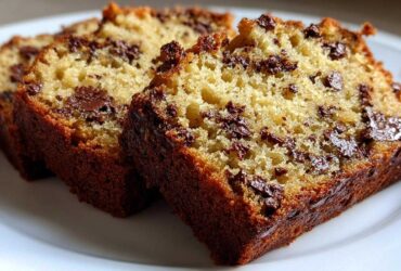 Chocolate Chip Banana Bread That Never Lasts