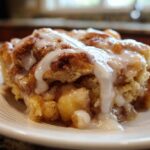 Cinnamon Roll Apple Cobbler
