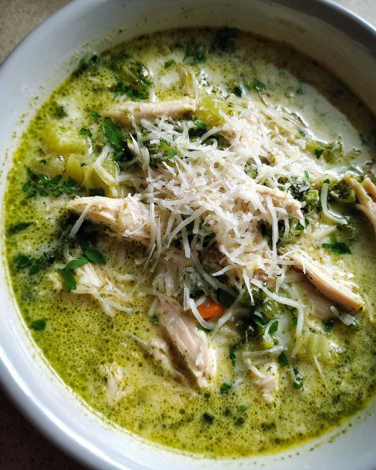Creamy Chicken Pesto Soup - detail 1