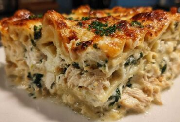 Creamy Chicken and Spinach Lasagna