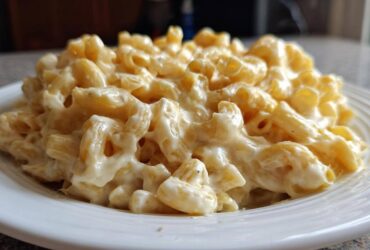 Creamy Greek Yogurt Mac and Cheese