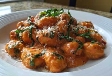 Creamy Tomato Basil Gnocchi