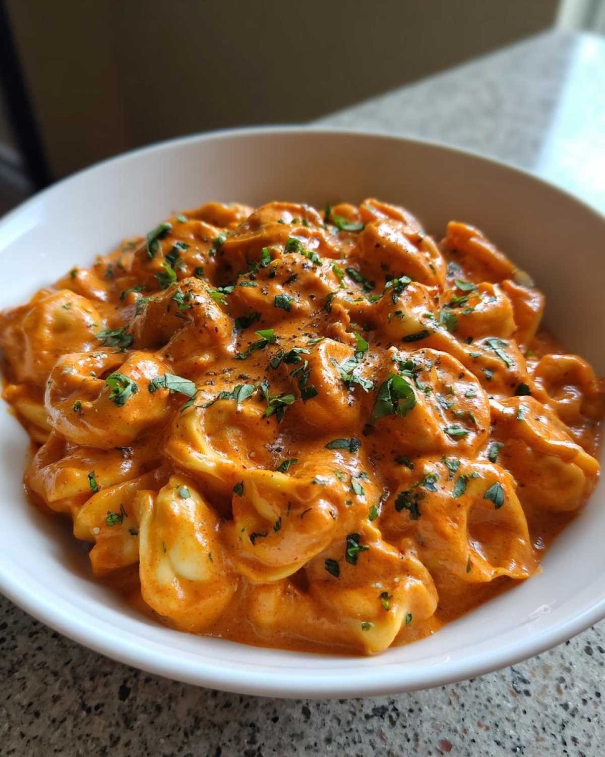 Creamy Tomato Tortellini Skillet - detail 2