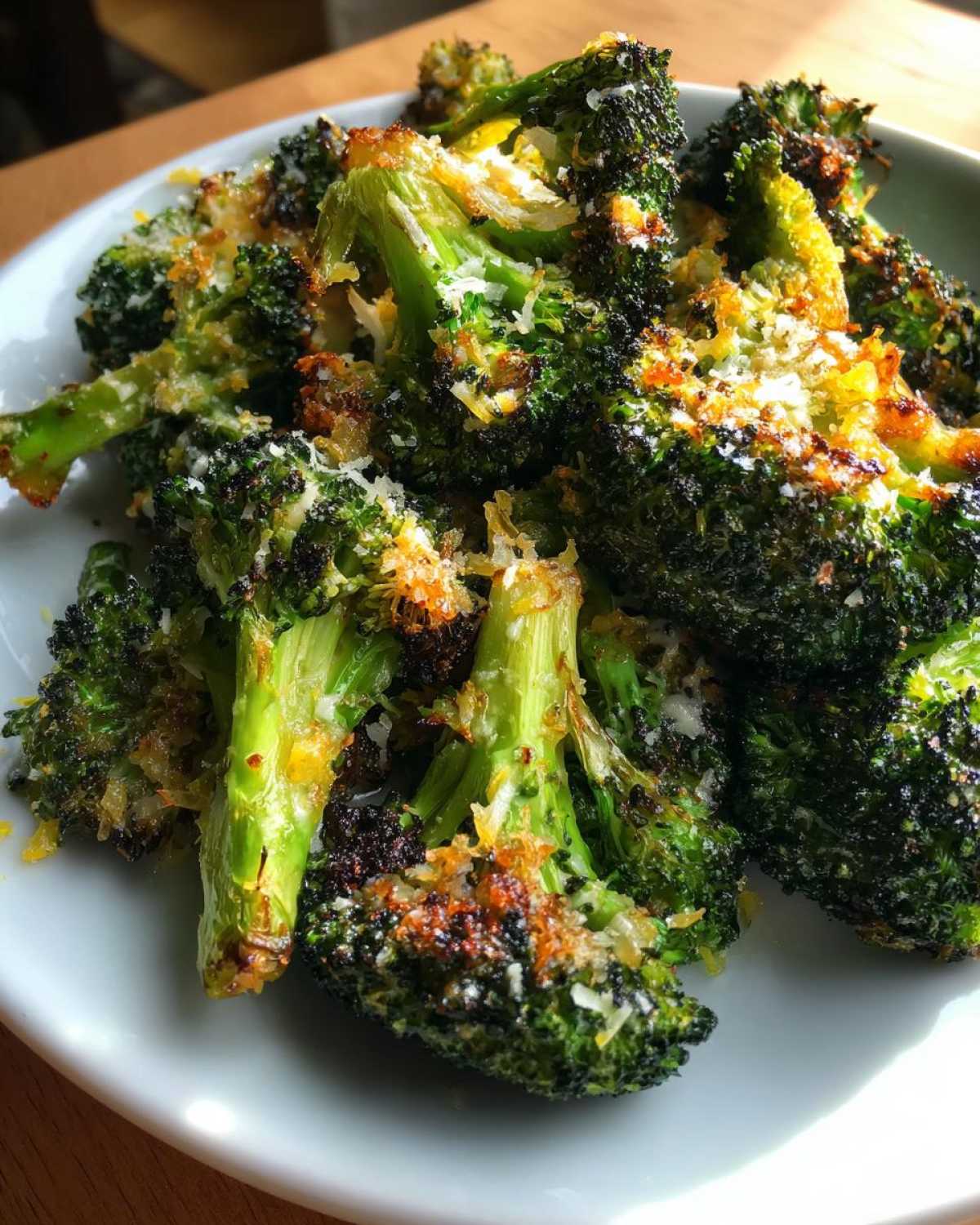 Lemon Parmesan Roasted Broccoli - detail 1