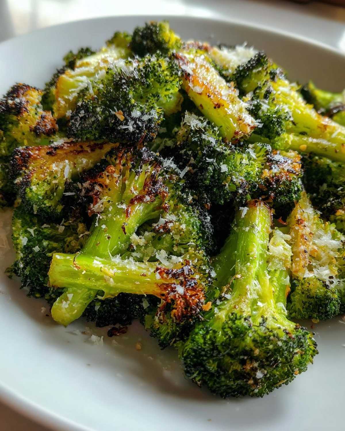 Lemon Parmesan Roasted Broccoli - detail 3