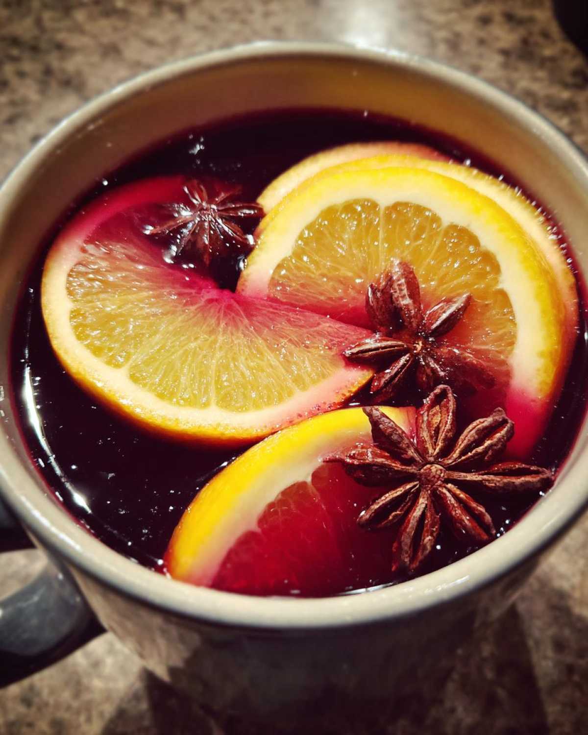 Mulled Wine: Holiday Spirit in a Mug - detail 3