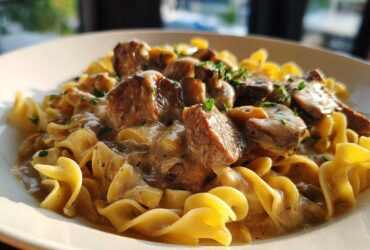 One-Skillet Beef Stroganoff