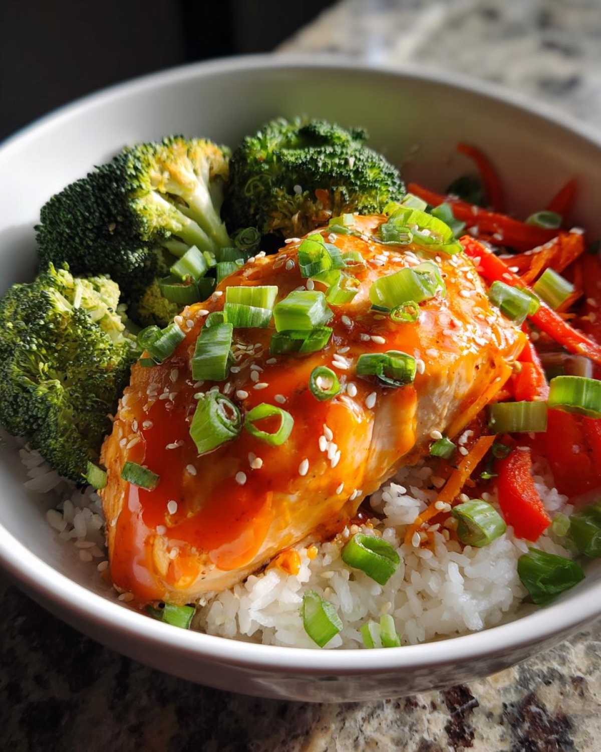 Sweet Chili Salmon Bowls - detail 1