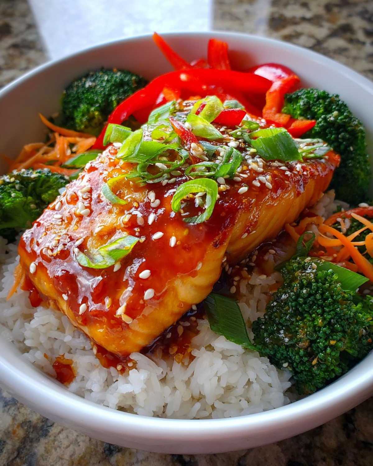 Sweet Chili Salmon Bowls - detail 2