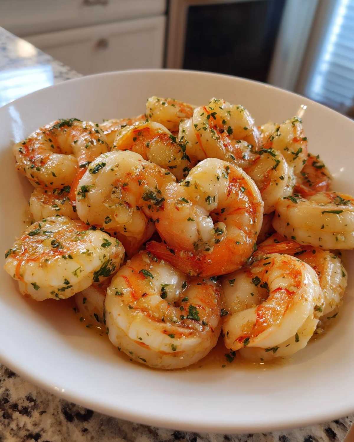 Weeknight Miracle: 15-Minute Garlic Shrimp - detail 2